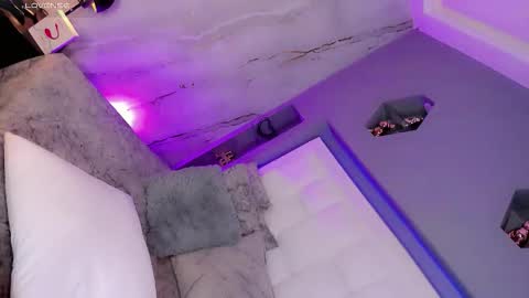 Snapshot of aryajanee chatting on March 3, 4:51 am aryajanee online show from March 3, 4:51 am