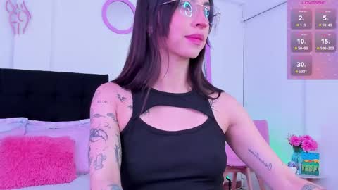 Snapshot of aryane_art_ chatting on November 30, 4:22 pm carol online show from November 30, 4:22 pm