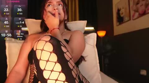 Arya Parker online show from July 12, 2:30 pm