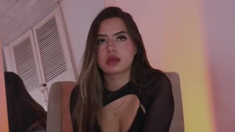 arycooper_ online show from June 2, 2:19 pm