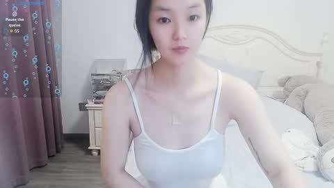 Snapshot of arylia_3 chatting on June 6, 3:55 am Lily online show from June 6, 3:55 am
