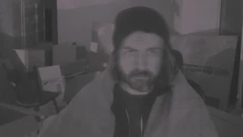Snapshot of ascentium chatting on January 13, 1:44 am ascentium online show from January 13, 1:44 am