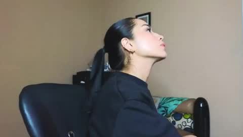 Snapshot of asenaesmee chatting on January 11, 3:55 am Asena online show from January 11, 3:55 am