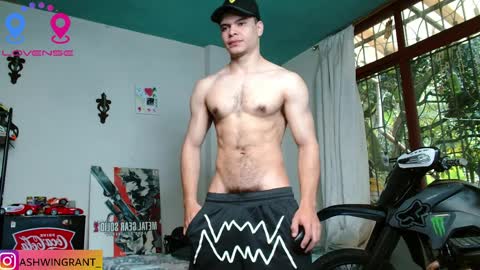 ash_wingrant online show from March 26, 12:11 pm