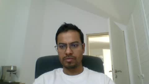 asharma1984xyz online show from June 24, 1:10 pm