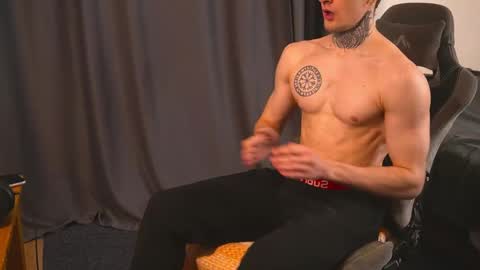 Jerk Machine online show from April 3, 12:47 pm