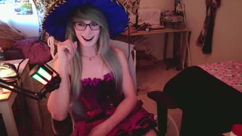 Ashley Scarlett online show from October 21, 7:36 pm