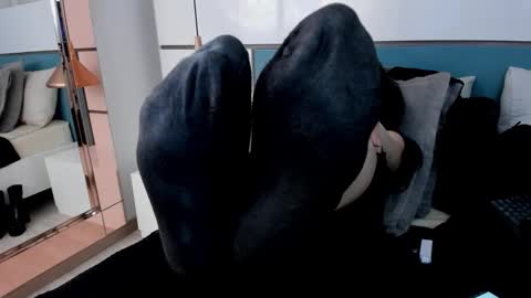 Ashkoreh online show from March 27, 9:58 pm