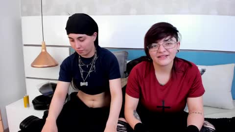 Ashkoreh online show from April 18, 7:18 pm