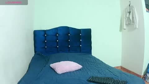 ashleey_palmer online show from May 27, 12:40 am