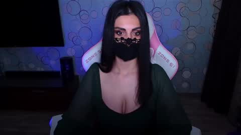 Snapshot of ashley__cooper__ chatting on June 4, 3:45 am Yasmina online show from June 4, 3:45 am