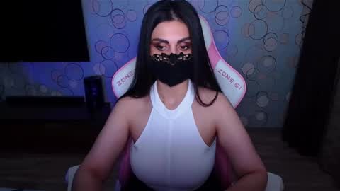 Snapshot of ashley__cooper__ chatting on June 5, 7:36 am Yasmina online show from June 5, 7:36 am