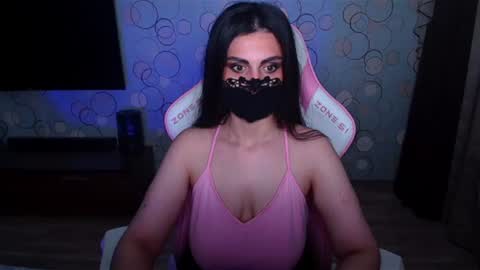 Snapshot of ashley__cooper__ chatting on June 20, 4:37 am Yasmina online show from June 20, 4:37 am