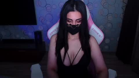 Snapshot of ashley__cooper__ chatting on June 22, 4:31 am Yasmina online show from June 22, 4:31 am