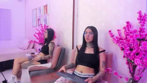 ashley_blum_ online show from February 6, 11:57 am