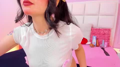 Snapshot of ashley_petit chatting on February 17, 12:45 pm ashley_petit online show from February 17, 12:45 pm