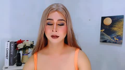 ashley online show from April 8, 2:50 pm