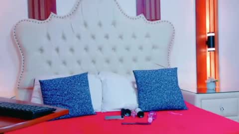 ashleydias online show from July 18, 2:05 am
