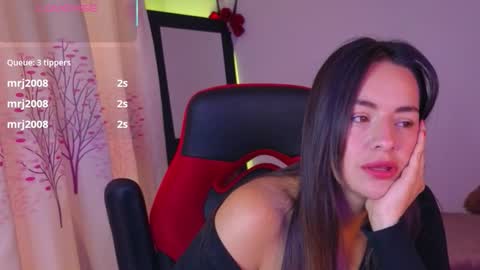 ASHLEY online show from January 7, 3:25 pm