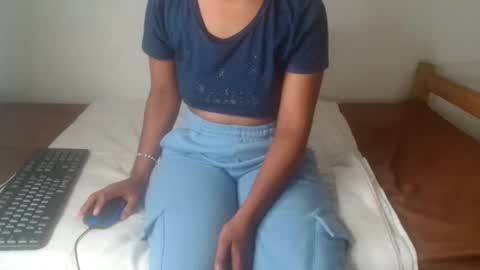 ashleyt255 online show from September 23, 7:06 pm