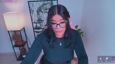Snapshot of ashleyy18__ chatting on July 17, 11:09 pm Ashleyy18 online show from July 17, 11:09 pm