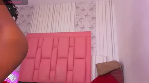 ashlleyray online show from May 21, 7:32 pm