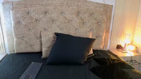 ashlybloom1 online show from July 10, 11:57 am