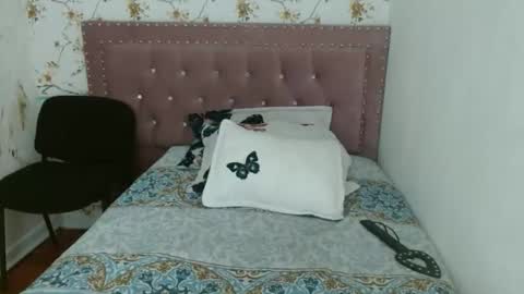 Snapshot of ashlyepipper chatting on March 29, 2:11 am Ashlye Pipper online show from March 29, 2:11 am