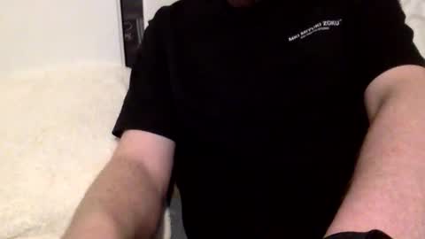 Snapshot of asho11223344 chatting on February 8, 8:51 am asho11223344 online show from February 8, 8:51 am