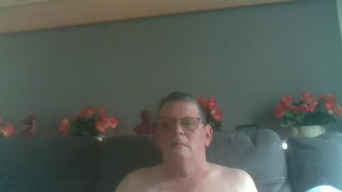 Snapshot of ashwin1964 chatting on April 4, 12:24 pm Ashwin online show from April 4, 12:24 pm