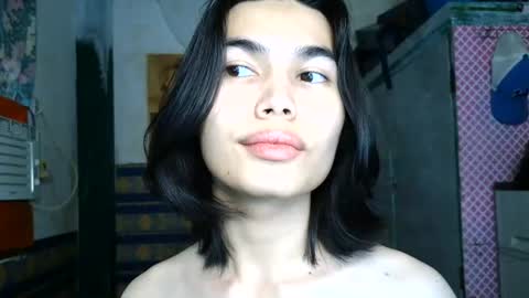 Snapshot of asian_babyboi chatting on July 7, 7:23 am asian_babyboi online show from July 7, 7:23 am