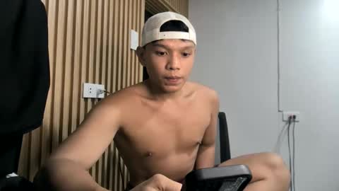 asian_calid22xx online show from June 8, 7:25 pm