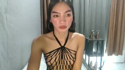 asian_cassy online show from April 13, 7:36 am