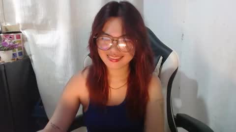 Snapshot of asian_honey69 chatting on May 26, 5:42 pm bb girl online show from May 26, 5:42 pm