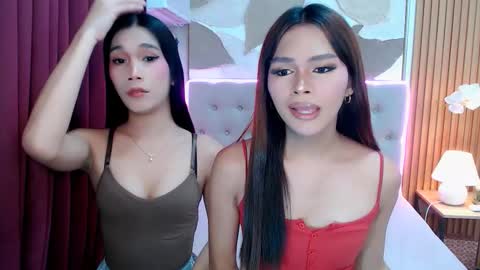 mooreen online show from March 24, 2:27 am