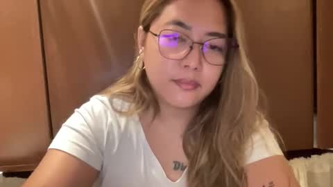 Curvy online show from April 30, 2:45 pm