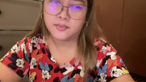 Snapshot of asianbunny10 chatting on June 11, 2:48 pm Curvy online show from June 11, 2:48 pm