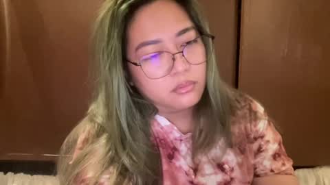 Snapshot of asianbunny10 chatting on June 19, 3:05 pm Curvy online show from June 19, 3:05 pm