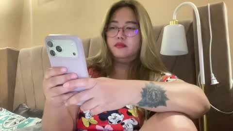 Snapshot of asianbunny10 chatting on June 30, 9:10 am Curvy online show from June 30, 9:10 am