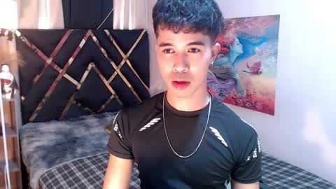 Snapshot of asiancum_peter chatting on January 8, 2:03 am asiancum_peter online show from January 8, 2:03 am