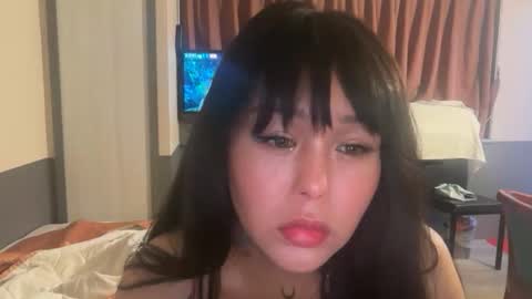 Snapshot of asiancutieyuki chatting on May 13, 5:21 pm asiancutieyuki online show from May 13, 5:21 pm