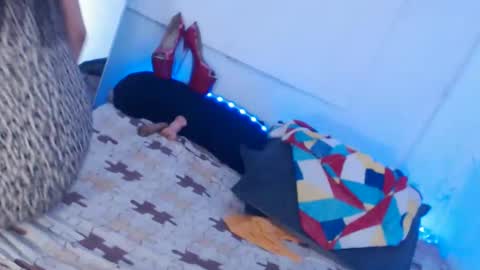 ALEAH online show from November 18, 3:12 am