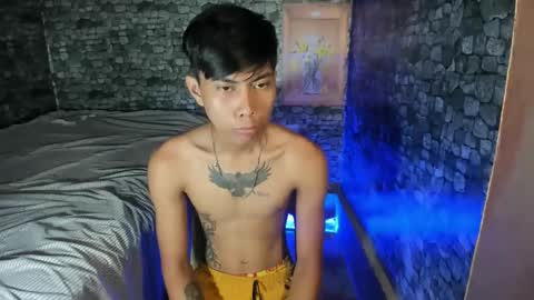 mark online show from April 4, 1:19 pm