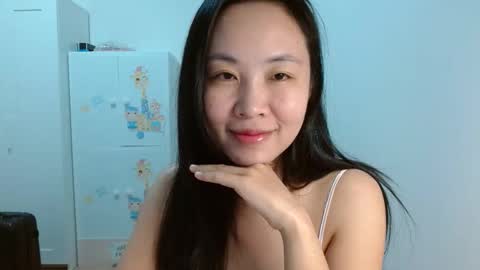 Snapshot of asiantabbyx chatting on January 6, 2:32 pm Tabby online show from January 6, 2:32 pm