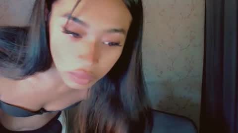 kisses online show from March 10, 10:20 am