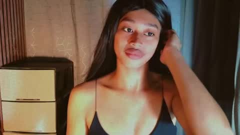 Snapshot of asiantreasures chatting on July 5, 6:31 am kisses online show from July 5, 6:31 am