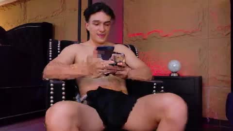 Snapshot of aslanfox_ chatting on July 15, 12:49 am Aslan online show from July 15, 12:49 am
