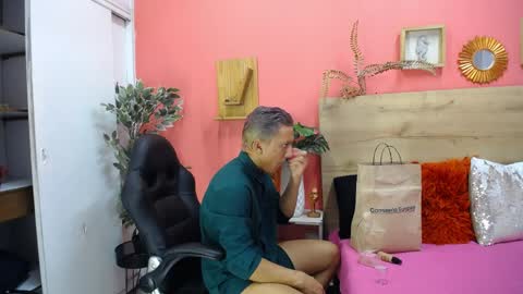 ASLY online show from March 28, 11:54 am