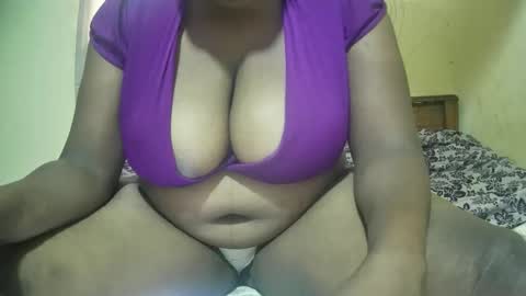 Snapshot of assbaby5 chatting on February 1, 5:06 am assbaby5 online show from February 1, 5:06 am