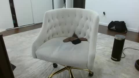 latex online show from February 21, 4:26 pm